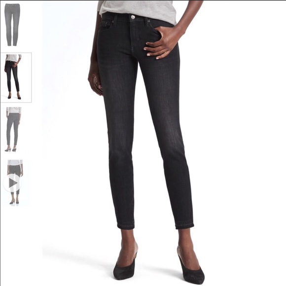 Banana Republic Denim - Banana Republic Skinny Ankle Jeans in Near Black